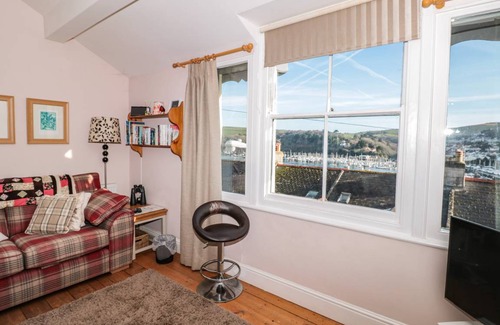 Dartmouth Cottage | Cabin ∙ 2 bedrooms ∙ 4 guests