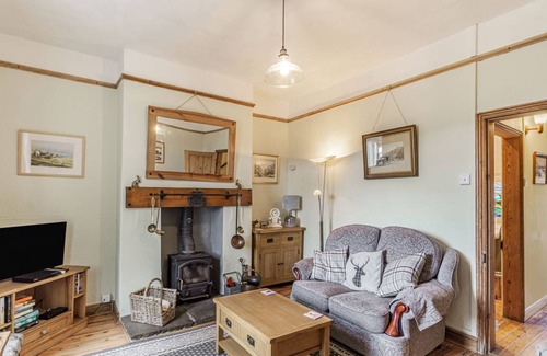 Glaisdale Cottage | Cabin ∙ 2 bedrooms ∙ 3 guests
