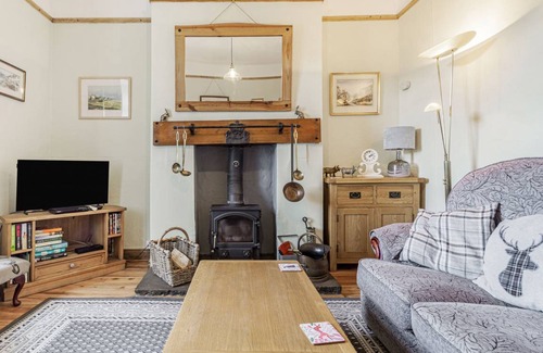 Glaisdale Cottage | Cabin ∙ 2 bedrooms ∙ 3 guests