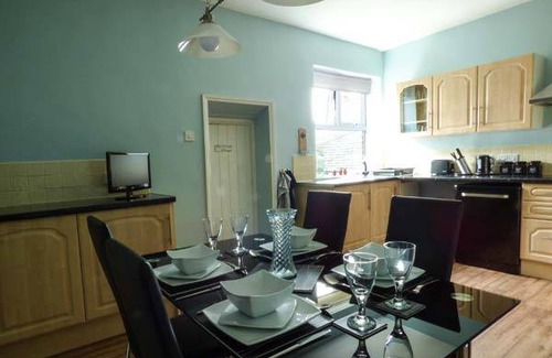 Hunstanton Cottage | Cabin ∙ 2 bedrooms ∙ 4 guests
