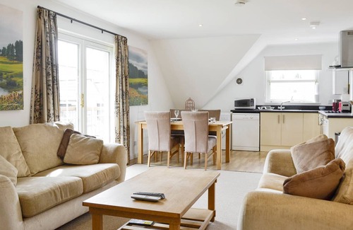 Inchmarlo Cottage | Cabin ∙ 2 bedrooms ∙ 4 guests