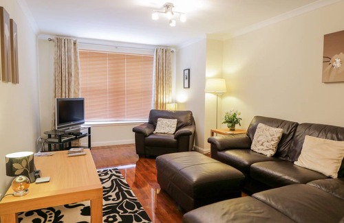 Inverness Cottage | Cabin ∙ 2 bedrooms ∙ 4 guests