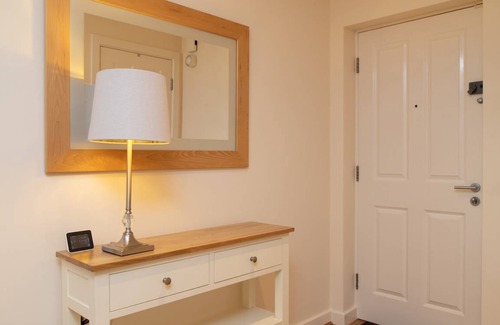 Chester-le-Street Cottage | Cabin ∙ 2 bedrooms ∙ 3 guests