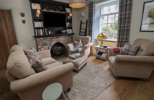 Warkworth Cottage | Cabin ∙ 2 bedrooms ∙ 3 guests