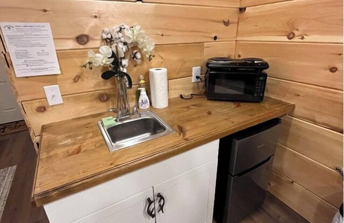Joelton Cabin | Cabin 2 @ Jones Farm Venue and Cabins
