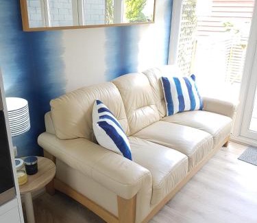 Bont Newydd House | Cabin 246 Riverside, Glan Gwna