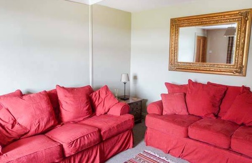 Carrbridge Cottage | Cabin ∙ 3 bedrooms ∙ 6 guests