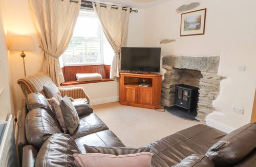 Bowland Bridge Cottage | Cabin ∙ 3 bedrooms ∙ 6 guests