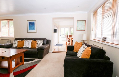 Buxted Cottage | Cabin ∙ 3 bedrooms ∙ 5 guests