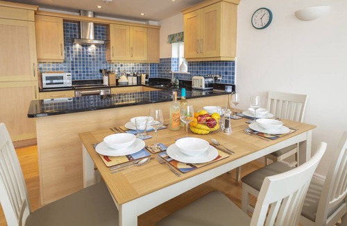 Burgh Island Cottage | Cabin ∙ 3 bedrooms ∙ 6 guests