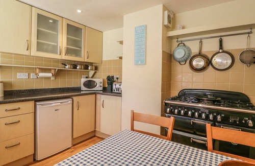 Cullen Cottage | Cabin ∙ 3 bedrooms ∙ 4 guests