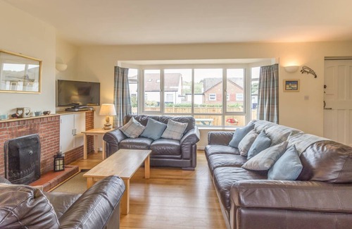 Beadnell Cottage | Cabin ∙ 3 bedrooms ∙ 5 guests