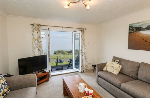 Wyke Regis Cottage | Cabin ∙ 3 bedrooms ∙ 5 guests