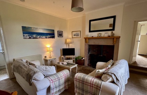 Akeld Cottage | Cabin ∙ 3 bedrooms ∙ 5 guests