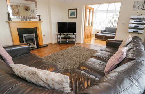 Amlwch Cottage | Cabin ∙ 3 bedrooms ∙ 6 guests