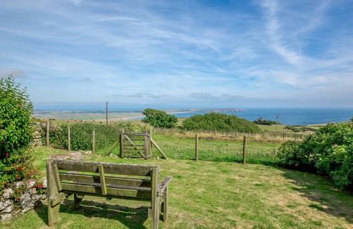 Mynytho Cottage | Cabin ∙ 3 bedrooms ∙ 6 guests