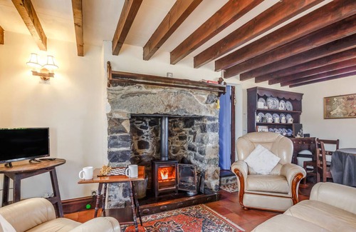 Mynytho Cottage | Cabin ∙ 3 bedrooms ∙ 6 guests