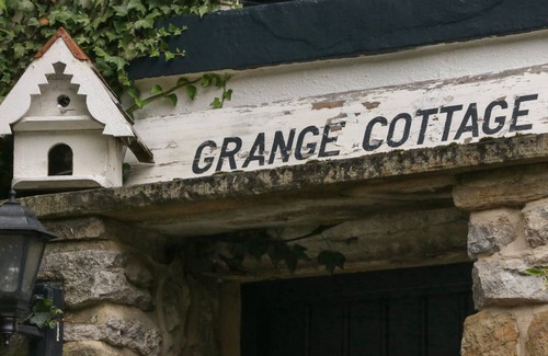 Castleton Cottage | Cabin ∙ 3 bedrooms ∙ 6 guests
