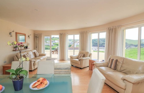 Hope-Cove Cottage | Cabin ∙ 3 bedrooms ∙ 6 guests