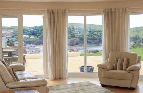 Hope-Cove Cottage | Cabin ∙ 3 bedrooms ∙ 6 guests