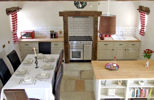 Meerbrook Cottage | Cabin ∙ 3 bedrooms ∙ 7 guests