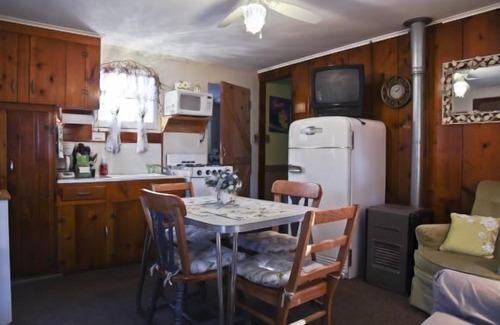 Carp Lake Cabin | Cabin #3 - Chantilly by RedAwning