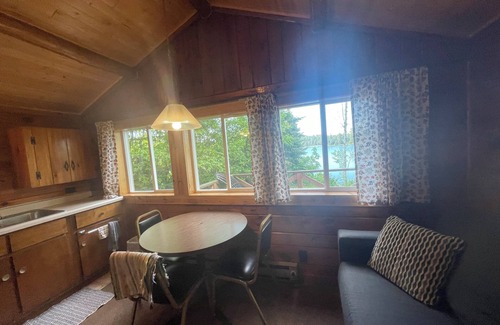 Ely Cabin | Cabin 3 'Kingfisher' 1 BR, 2 pp, overlooks lake, access to boats!