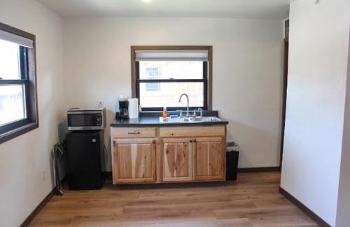 Rapid City House | Cabin 4 at Horse Creek Resort