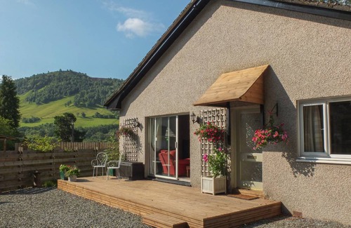 Blair Atholl Cottage | Cabin ∙ 4 bedrooms ∙ 8 guests