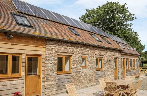 Munslow Cottage | Cabin ∙ 4 bedrooms ∙ 8 guests