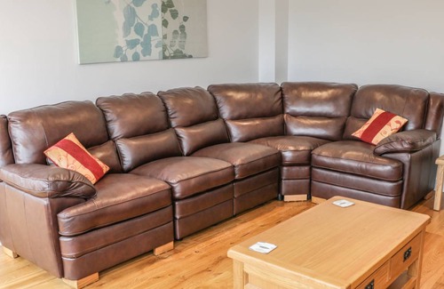 Munslow Cottage | Cabin ∙ 4 bedrooms ∙ 8 guests