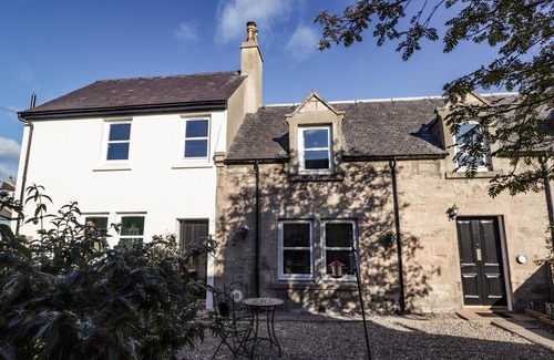 Nairn Cottage | Cabin ∙ 4 bedrooms ∙ 8 guests