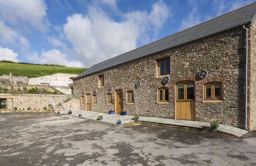 Bugford Cottage | Cabin ∙ 4 bedrooms ∙ 8 guests