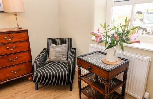 Flookburgh Cottage | Cabin ∙ 4 bedrooms ∙ 8 guests