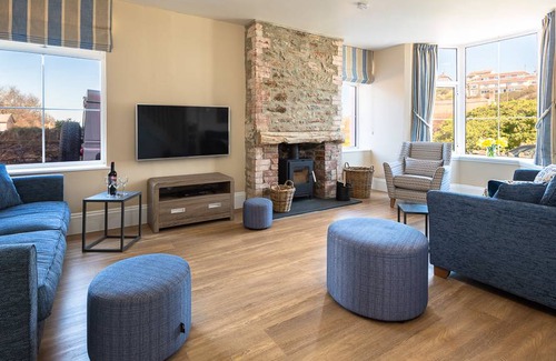 Hope-Cove Cottage | Cabin ∙ 4 bedrooms ∙ 8 guests