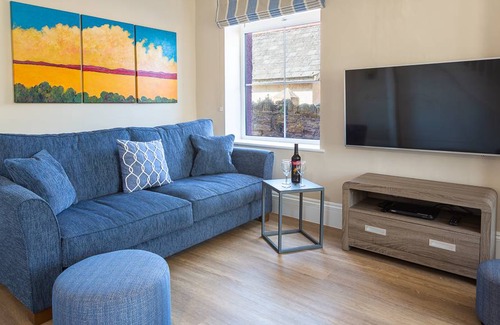Hope-Cove Cottage | Cabin ∙ 4 bedrooms ∙ 8 guests
