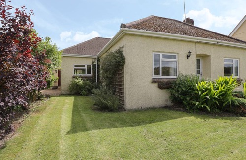 Zeals Cottage | Cabin ∙ 4 bedrooms ∙ 10 guests