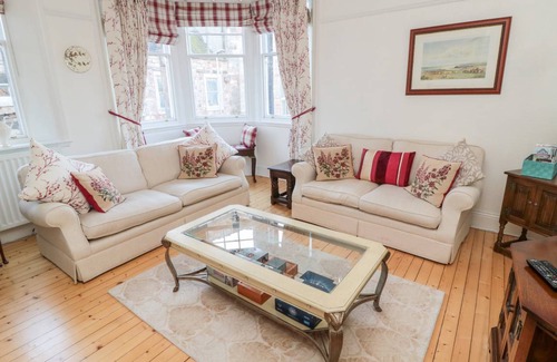 Berwick-upon-Tweed Cottage | Cabin ∙ 4 bedrooms ∙ 8 guests