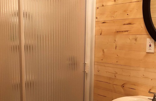 Morrilton House | Cabin 4: The Outdoorsman Cabin