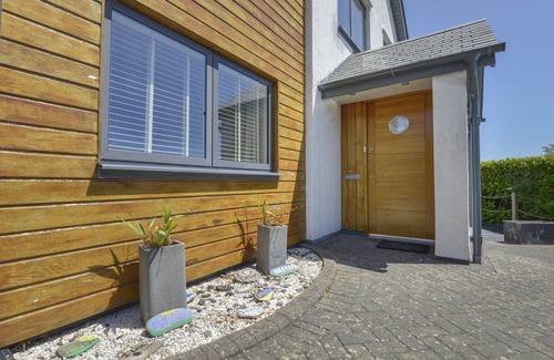 Strete Cottage | Cabin ∙ 5 bedrooms ∙ 10 guests