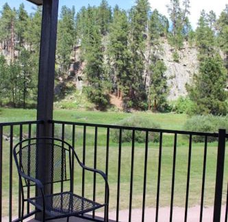 Rapid City House | Cabin 6 at Horse Creek Resort