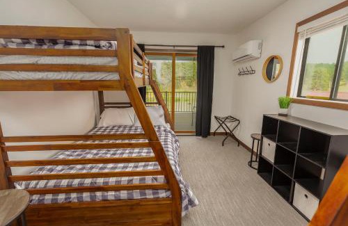 Rapid City House | Cabin 6 at Horse Creek Resort