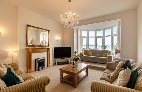Babbacombe Cottage | Cabin ∙ 6 bedrooms ∙ 12 guests