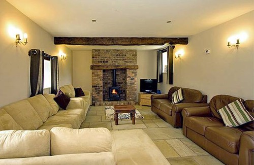 Meerbrook Cottage | Cabin ∙ 6 bedrooms ∙ 14 guests