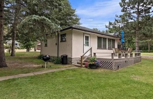 Pine River Apartment | Cabin 7 at Heaths Resort