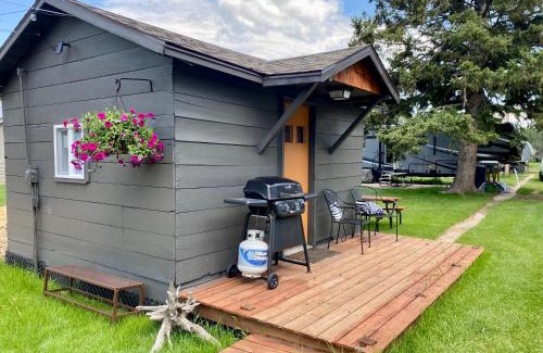 Rapid City Cabin | Cabin 9 at Horse Creek Resort