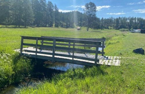 Rapid City Cabin | Cabin 9 at Horse Creek Resort