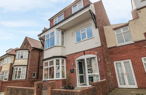 Bridlington Cottage | Cabin ∙ 9 bedrooms ∙ 12 guests