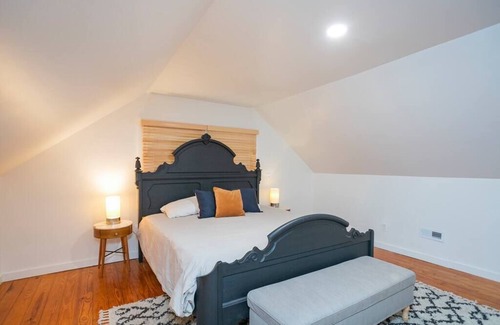 Kingston Springs Cabin | Cabin and Creek - Secluded Oasis - 3BD