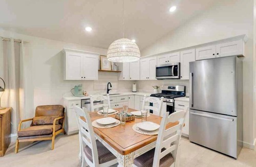 Crossville Cabin | Cabin C -Basses Creek Cabins - Golf, swim, hike!